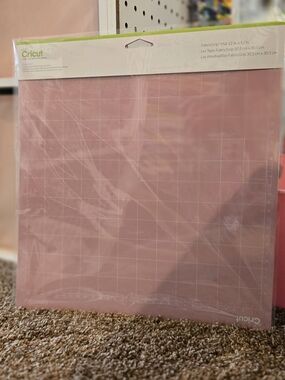 Cricut Rose Pink FabricGrip Cutting Mat